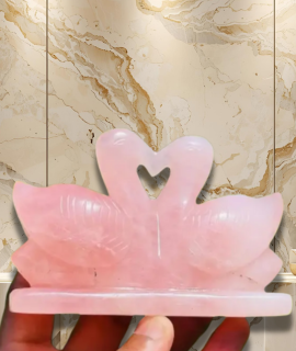 Swan of Rose Quarz